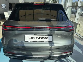 2026 Geely EX5 Гибрид EM-i, серый, 3669990 рублей, вид 4