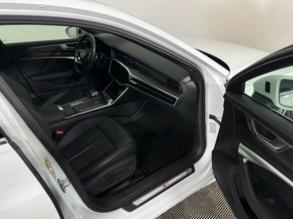 2021 Audi A6 40 TDI V (C8), белый - вид 13
