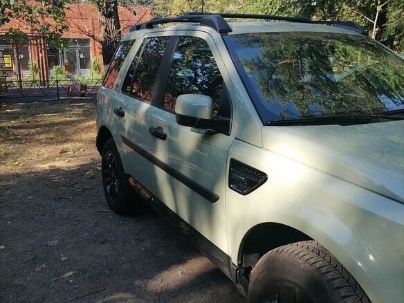 2012 Land Rover Freelander II Рестайлинг, зелёный, 1650000 рублей - вид 2