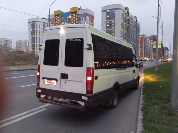 2006 Iveco Daily, белый - вид 2