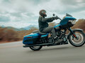 2026 Harley-Davidson Road Glide, голубой, 4890000 рублей - вид 3