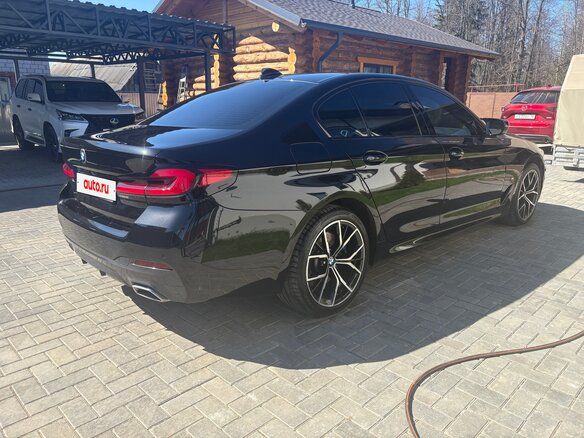 2020 BMW 5 серии 530d xDrive VII (G30/G31/G38) Рестайлинг, чёрный, 6299000 рублей - вид 3