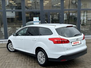2015 Ford Focus III Рестайлинг, белый, 895000 рублей, вид 4
