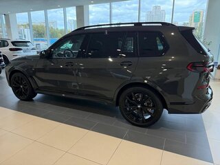 2026 BMW X7 40d I (G07) Рестайлинг, серый, 17900000 рублей, вид 5