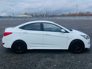 2016 Hyundai Solaris I Рестайлинг, белый, 1200000 рублей, вид 4
