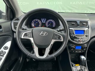 2011 Hyundai Solaris I, серебристый, 930000 рублей, вид 5