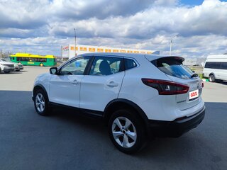 2019 Nissan Qashqai II Рестайлинг, белый, 1550000 рублей, вид 4