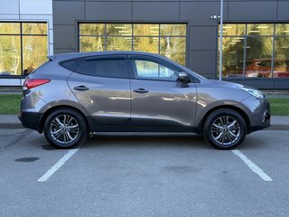 2013 Hyundai ix35 I Рестайлинг, коричневый, 1275000 рублей, вид 4