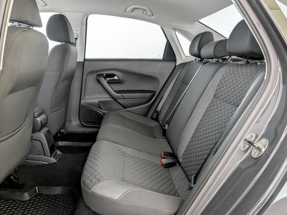 2018 Volkswagen Polo V Рестайлинг, серый, 1020000 рублей - вид 11