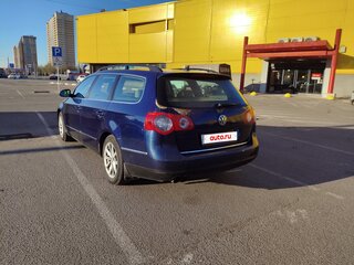 2010 Volkswagen Passat B6, синий, 600000 рублей, вид 5