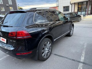 2013 Volkswagen Touareg II, чёрный, 2380000 рублей, вид 3