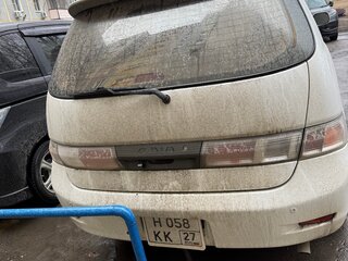 1998 Toyota Gaia, белый, 650000 рублей, вид 5