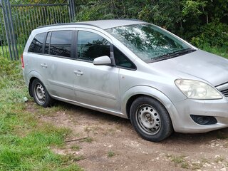 2008 Opel Zafira B Рестайлинг, серебристый, 375000 рублей, вид 3