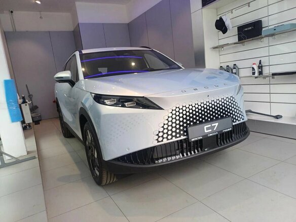 2026 Omoda C7, серый, 3464010 рублей - вид 1