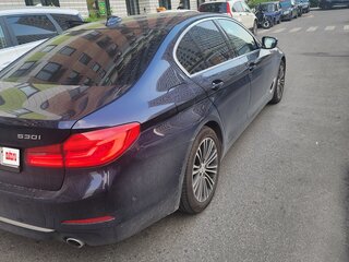 2019 BMW 5 серии 530i xDrive VII (G30/G31/G38), синий, 3900000 рублей, вид 3