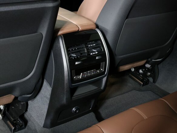 2026 BMW X6 30d III (G06) Рестайлинг, чёрный, 17700000 рублей - вид 27