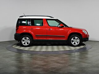 2012 Skoda Yeti I, красный, 997000 рублей, вид 4