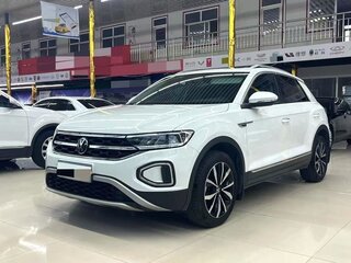 2023 Volkswagen T-Roc I Рестайлинг, белый, 1610000 рублей, вид 1
