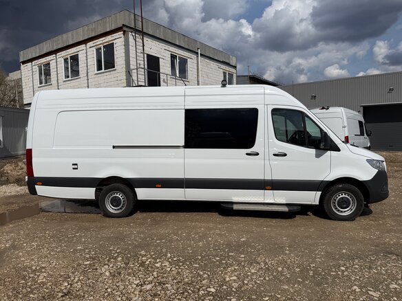 2025 Mercedes-Benz Sprinter, белый, 12900000 рублей - вид 2