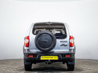 2015 Chevrolet Niva I Рестайлинг, серебристый, 559000 рублей, вид 5