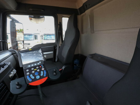 2019 MAN TGS, оранжевый, 15500000 рублей - вид 8