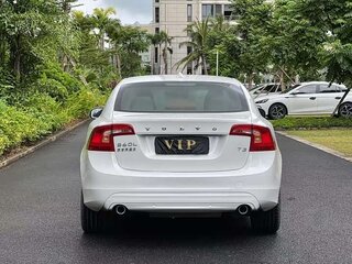 2018 Volvo S60 II Рестайлинг, белый, 1430000 рублей, вид 5