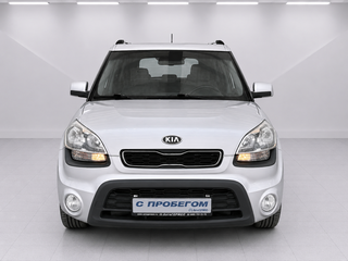 2013 Kia Soul I Рестайлинг, серебристый, 945000 рублей, вид 2