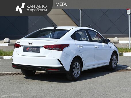 2021 Hyundai Solaris II Рестайлинг, белый, 1418000 рублей, вид 2