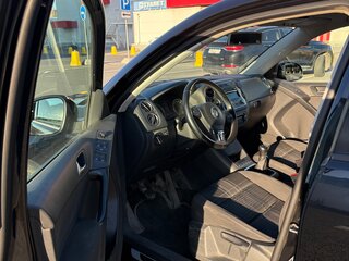 2015 Volkswagen Tiguan I Рестайлинг, чёрный, 1290000 рублей, вид 4