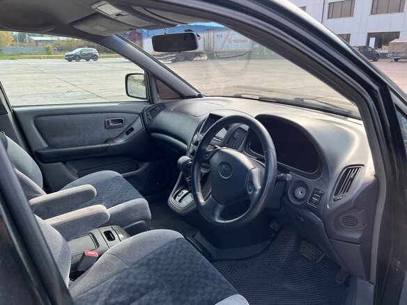 1998 Toyota Harrier I (XU10), чёрный, 650000 рублей - вид 9