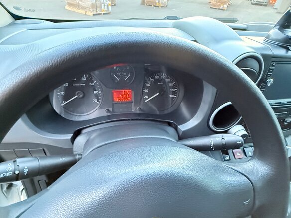 2013 Peugeot Partner, белый, 888000 рублей - вид 18