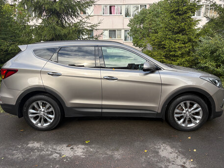 2017 Hyundai Santa Fe III Рестайлинг, серый, 1920000 рублей, вид 2