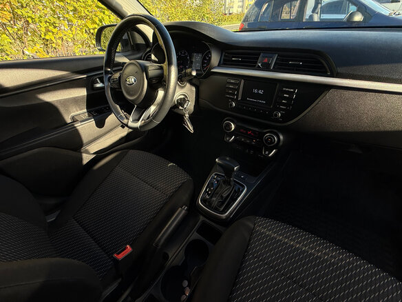 2019 Kia Rio X-Line IV, серебристый - вид 19