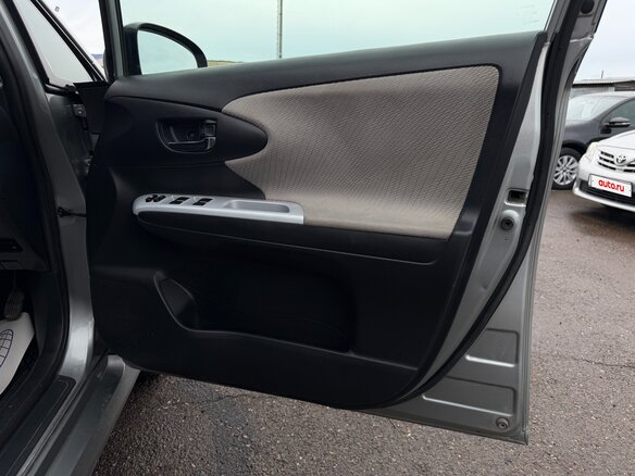 2009 Toyota Wish II, серый - вид 17