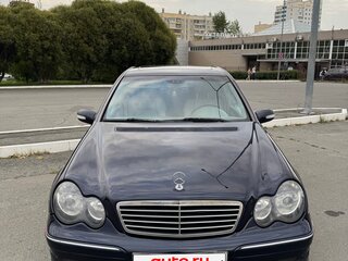 2005 Mercedes-Benz C-Класс 230 II (W203) Рестайлинг, синий, 650000 рублей, вид 1