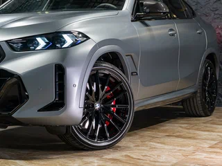 2026 BMW X6 M60i III (G06) Рестайлинг, серебристый, 20990000 рублей, вид 5