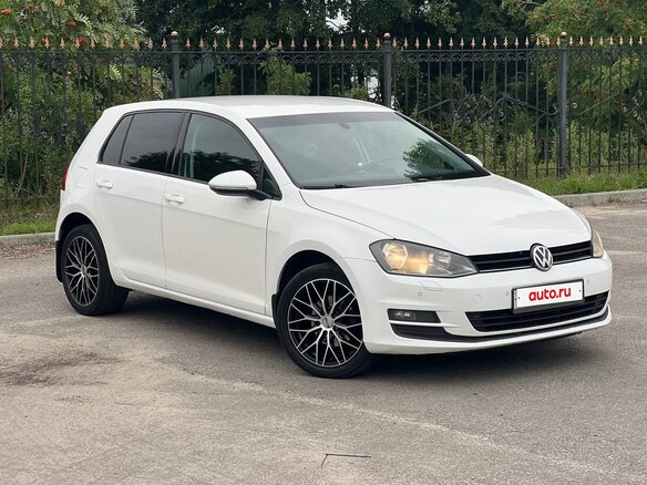 2014 Volkswagen Golf VII, белый, 1100000 рублей - вид 4