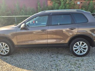 2011 Volkswagen Touareg II, коричневый, 1500000 рублей, вид 3