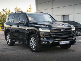 2023 Toyota Land Cruiser 300 Series, чёрный, 13327400 рублей, вид 3