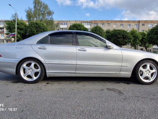 2002 Mercedes-Benz S-Класс 320 IV (W220), серебристый, 845000 рублей, вид 2