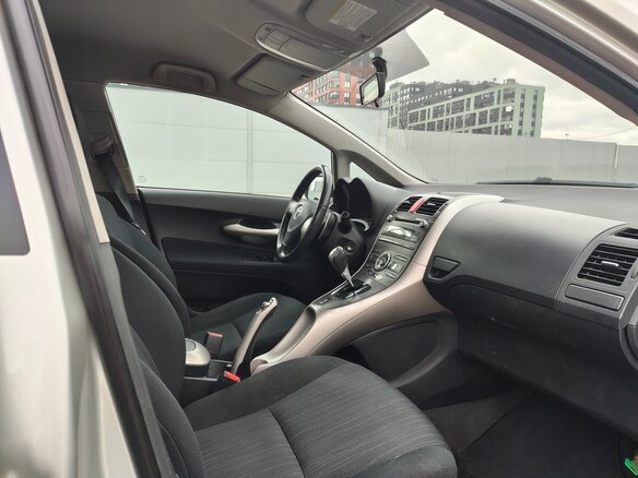 2008 Toyota Auris I, серебристый, 510000 рублей - вид 13