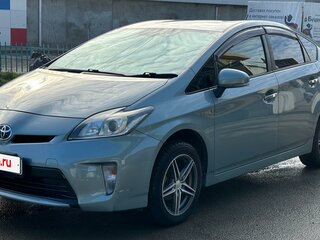 2013 Toyota Prius III Рестайлинг (XW30), зелёный, 800000 рублей, вид 2