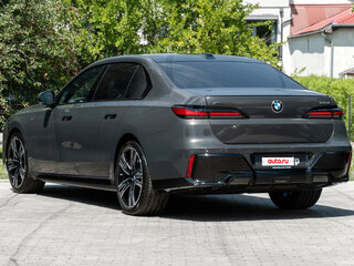 2025 BMW 7 серии 740d xDrive VII (G70), серый, 12890000 рублей, вид 3