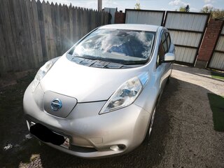 2012 Nissan Leaf I (ZE0/AZE0), серебристый, 582000 рублей, вид 1