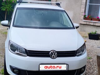 2014 Volkswagen Touran I Рестайлинг 2, белый, 700000 рублей, вид 1