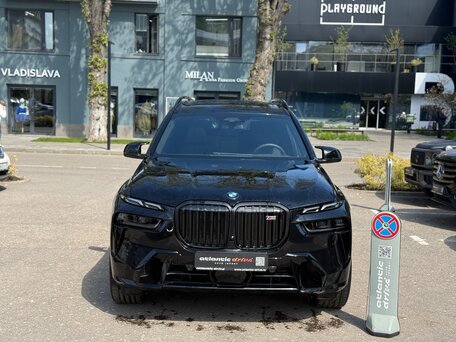 2025 BMW X7 40i I (G07) Рестайлинг, чёрный, 12290000 рублей, вид 2