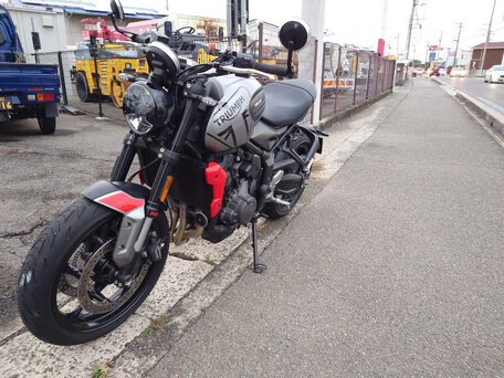 2023 Triumph Trident 660, чёрный, 580000 рублей, вид 2