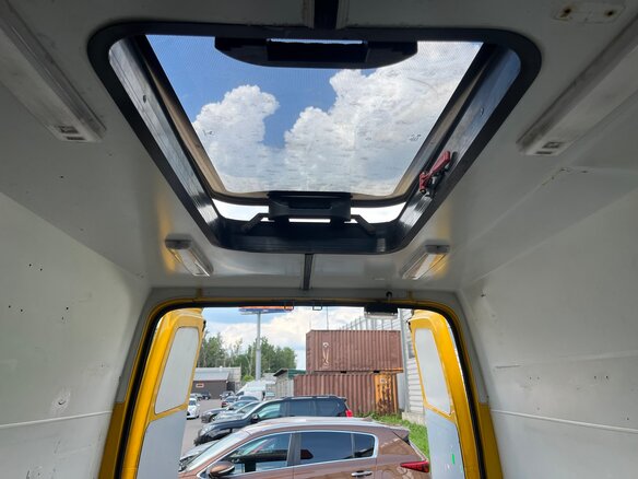 2013 Ford Transit, жёлтый, 1250000 рублей - вид 8