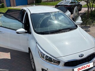 2017 Kia Ceed II Рестайлинг, белый, 1280000 рублей, вид 4