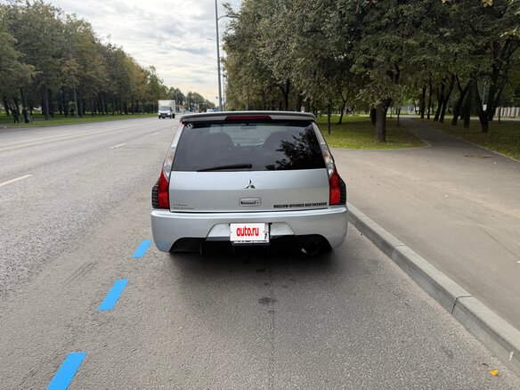 2001 Mitsubishi Lancer Cedia IX, серебристый - вид 9